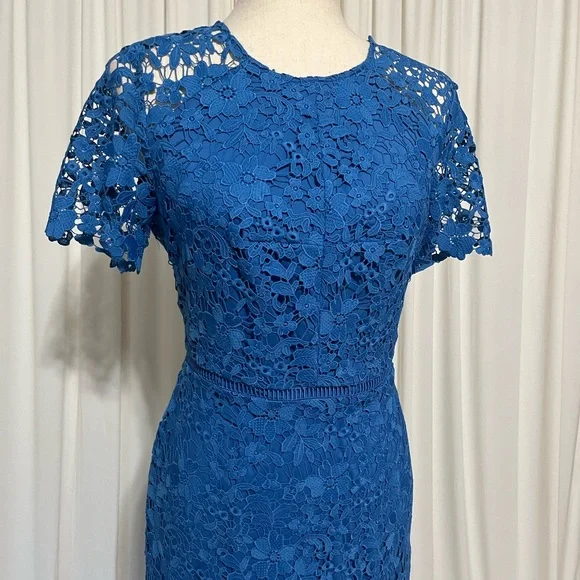 cobalt blue lace midi dress Maribel | Powder BLUE Lace Plunge-Neck Midi Dress main image 0